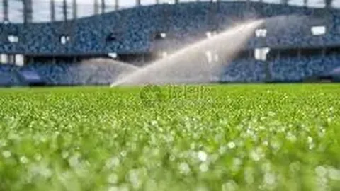 崔康熙今日赛前亮相发布会，黄政宇陪同出席